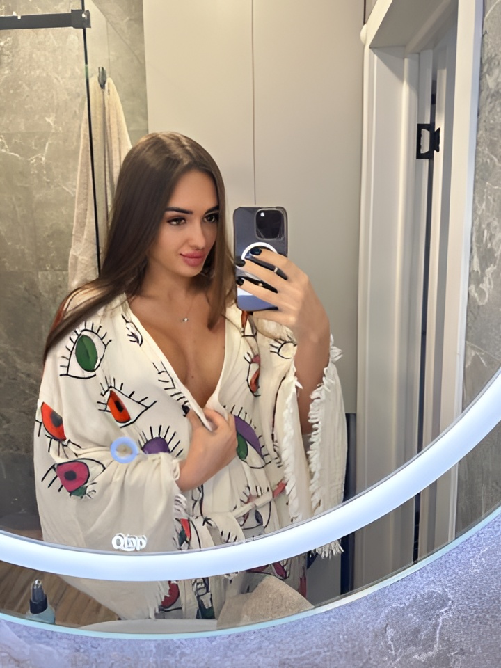 Людмила привлекальеная девушка из Яровое цена от 5000 руб