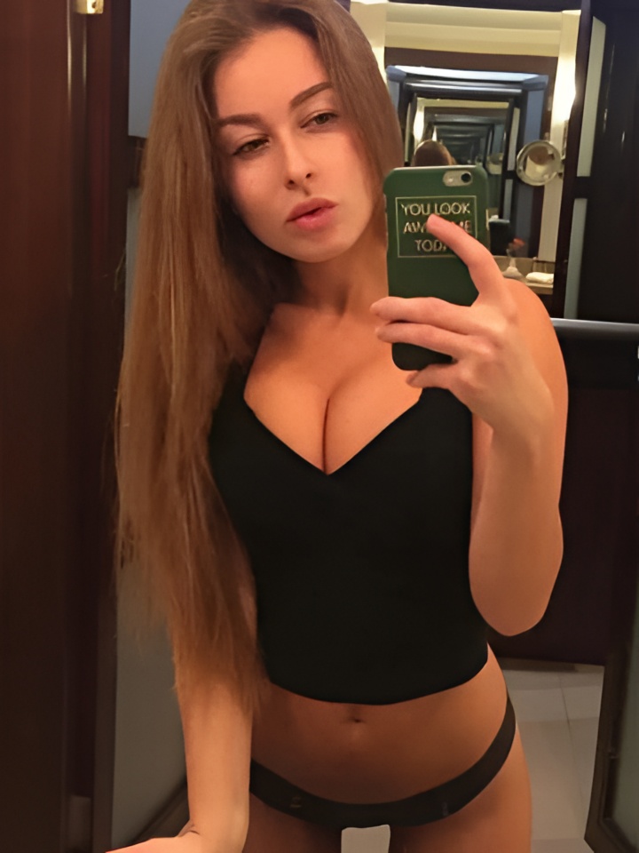 Марта привлекальеная девушка из Яровое цена от 4000 руб