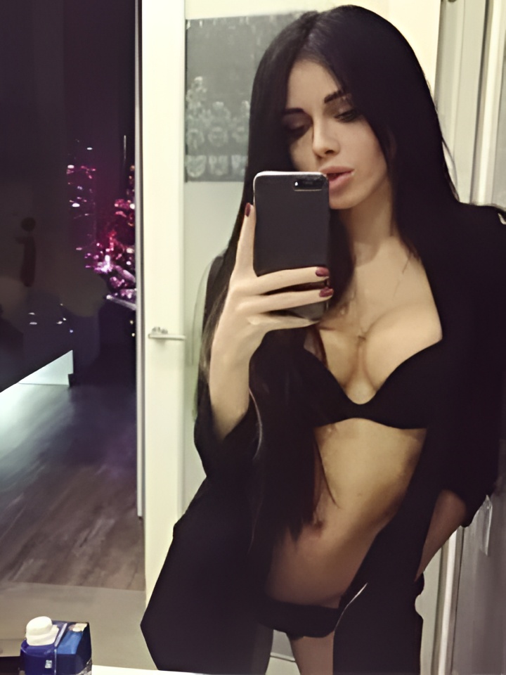 Нелли привлекальеная девушка из Яровое цена от 2000 руб