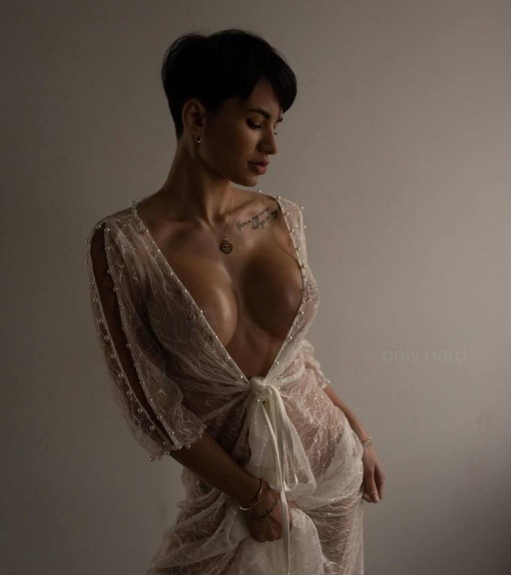 Ника привлекальеная девушка из Яровое цена от 7000 руб