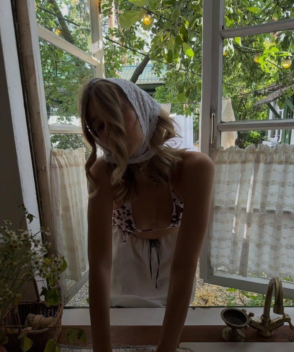 Дашуля привлекальеная девушка из Яровое цена от 6000 руб