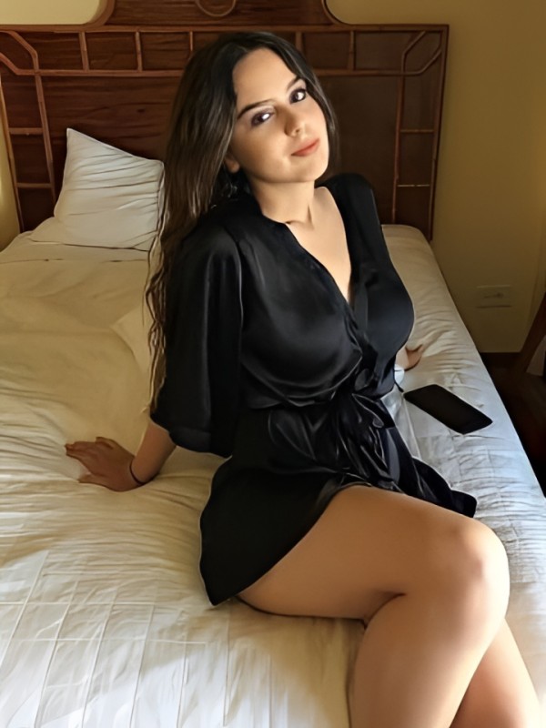 Ольга привлекательная девушка из Яровое цена от 4000 руб