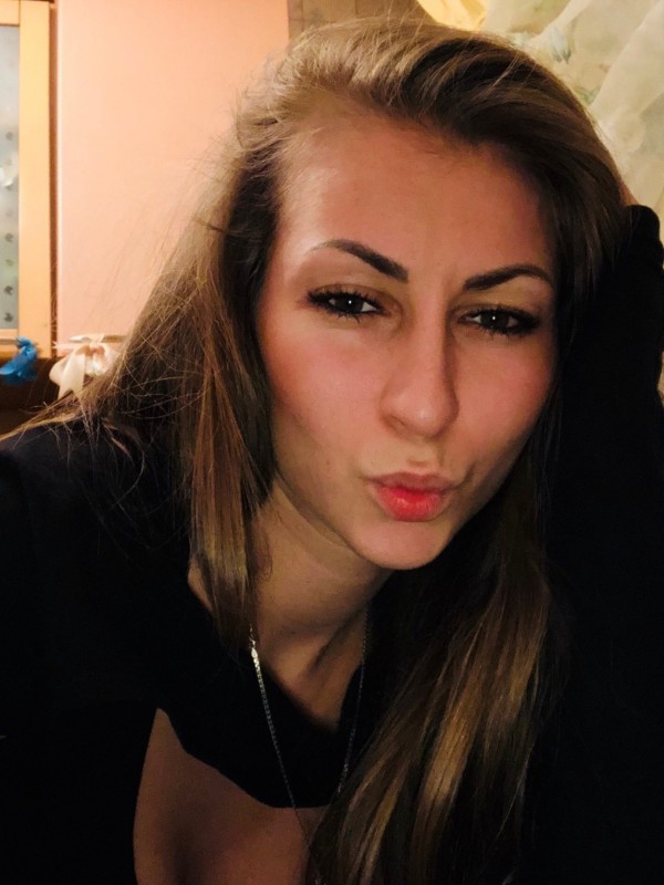 Светик привлекательная девушка из Яровое цена от 3000 руб